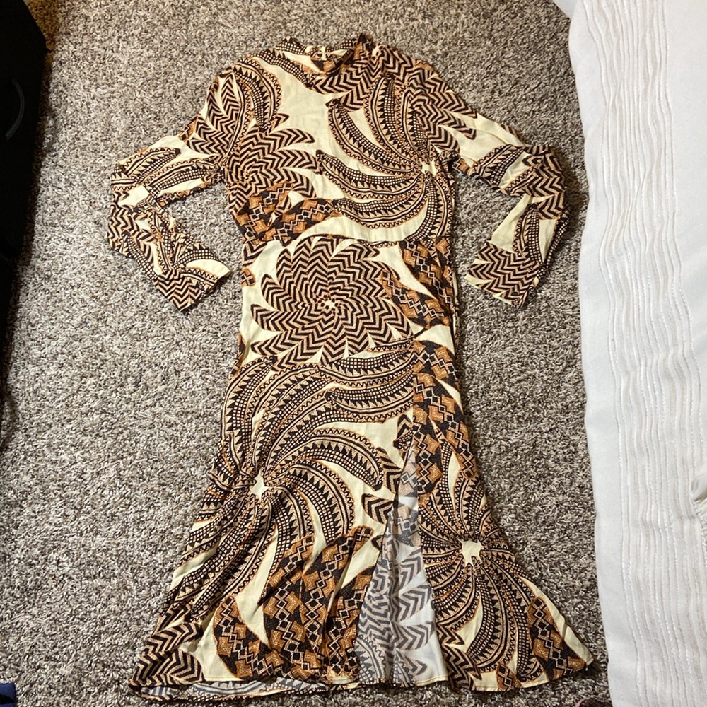 Farm Rio Midi Dress M Bodycon Long Sleeve Tropical Sand Yawanawa Vanahu Size M - Picture 5 of 16